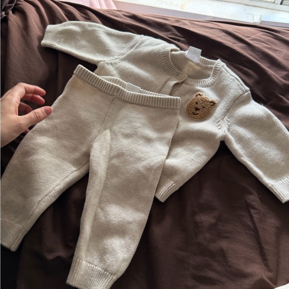 BABY GAP set - Picture 7 of 14